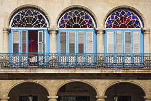 Cuba, Havana, Havana Vieje, Plaza Vieja, Colonial building details