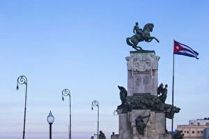 Cuba, Havana, Malecon, Monument to Lieutenant-General Antonio Maceo, known as the