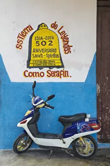 Images Dated 12th July 2016: Cuba, Sancti Spiritus, Sancti Spiritus, Motor scooter