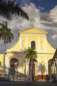Cuba, Trinidad, Plaza Mayor, Iglesia Parroquial de la Santisima Trinidad - Church