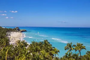 Cuba, Varadero, View over Varadero beach towards Xanadu mansion