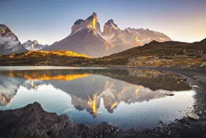 cuernos del paine reflected lake nordenskjold Trending Item 1
