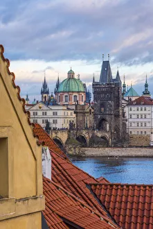 Czech Republic, Prague, Charles Bridge, Karluv Most over River Vlatava