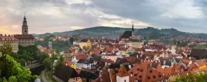 Images Dated 28th May 2016: Czech Republic, South Bohemian Region, Cesky Krumlov. Buildings in old town at dawn
