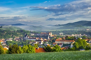 Images Dated 28th May 2016: Czech Republic, South Bohemian Region, Cesky Krumlov at dawn