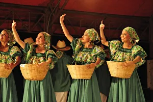Images Dated 2nd May 2012: Dancers at the Centro Cultural Antiguo, Balet Folklorico, Masaya, Nicaragua