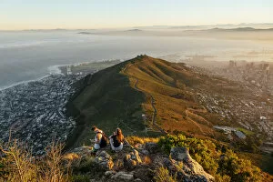 Images Dated 26th April 2022: Dawn from Summit of Lions Head Viewpoint, Cape Town, Western Cape, South Africa