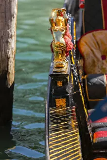 Images Dated 25th February 2019: Decorative Gondola, Venice; Veneto; Italia, Europe