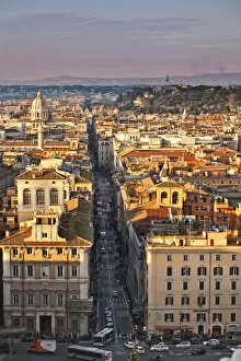 Images Dated 24th November 2011: Via del Corso ta sunset, Rome, Lazio, Italy, Europe