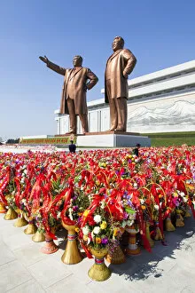 Images Dated 4th September 2012: Democratic Peopless Republic of Korea (DPRK), North Korea, Pyongyang, Mansudae