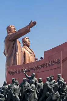 Images Dated 4th September 2012: Democratic Peopless Republic of Korea (DPRK), North Korea, Pyongyang, Mansudae