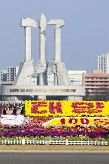 Images Dated 4th September 2012: Democratic Peopless Republic of Korea (DPRK), North Korea, Pyongyang, Monument