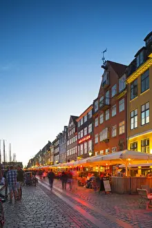 Kobenhavn Prints: Denmark, Hillerod, Copenhagen. Restaurants and bars along the 17th century Nyhavn