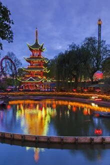 Amusement Park Collection: Denmark, Zealand, Copenhagen, Tivoli Gardens Amuseument Park, Chinese pavillion