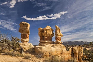 Images Dated 26th April 2022: Devils Garden, Grand Staircase Escalante Nationa Monument, Utah, USA