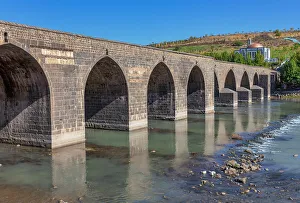 Anatolia Prints: Dicle Bridge, Tigris river, Diyarbakir, Diyarbakir Province, Turkey