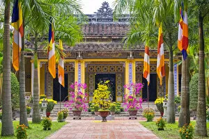 Courtyard Gallery: Dieu De Pagoda (Chua Dieu De) Buddhist temple in Hue, Thua Thien-Hue Province, Vietnam