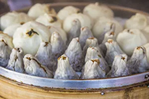 Images Dated 14th November 2016: Dim sum baskets, Shanghai, China