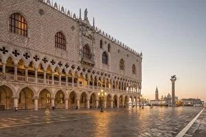 St Marks Square Gallery: Doges Palace, St. Marks Square (Piazza San Marco) Venice, Italy