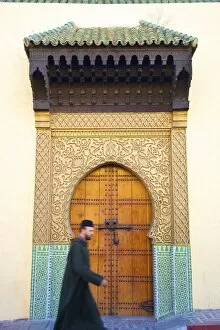 Images Dated 10th November 2013: Door to Mosque, Fez, Morocco, North Africa