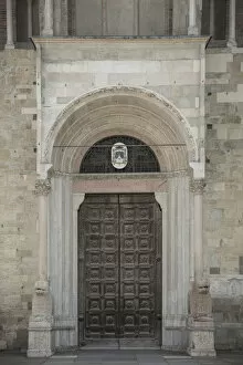 Images Dated 3rd June 2019: Doorway of Cattedrale di Parma, Parma, Emilia-Romagna, Italy