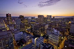 Images Dated 5th March 2008: Downton Vancouver from LOOKOUT! Tower, Vancouver, British Columbia, Canada
