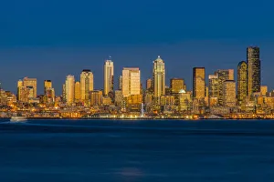 Downtown skyline at dusk, Seattle, Washington, USA