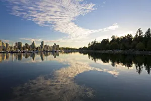 Images Dated 5th March 2008: Downtown Vancouver Skyline and Coal Harbour, Vancouver, British Columbia, Canada