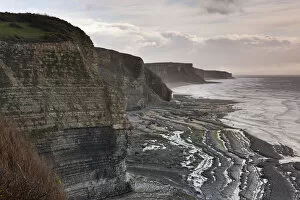Images Dated 22nd January 2015: Dramatic cliffs along the Glamorgan Heritage Coast, South Wales, UK. Winter