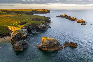 Images Dated 19th November 2020: Dramatic North Cornish coast near Porthcothan, Cornwall, England. Summer (August) 2020