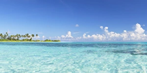 Images Dated 31st March 2016: Dream Island at Olhuveli Beach and Spa Resort, South Male Atoll, Kaafu Atoll, Maldives