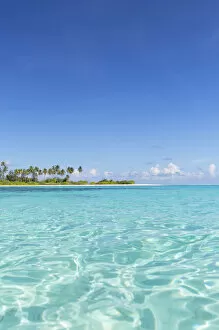 Images Dated 11th May 2016: Dream Island at Olhuveli Beach and Spa Resort, South Male Atoll, Kaafu Atoll, Maldives