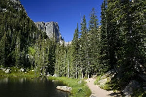 Images Dated 16th February 2009: Dream Lake and Hallet Peak, Rocky Mountain National Park, Estes Park, Colorado, USA