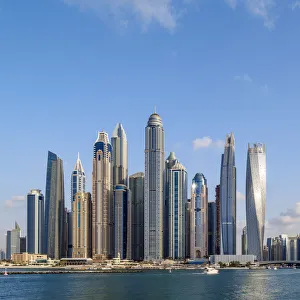 Cayan Tower Prints: Dubai Marina, Dubai, United Arab Emirates