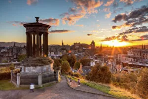 Images Dated 17th February 2023: Dugald Stewart Monument on Carlton Hill overlooking Edinburgh Old Town, City of Edinburgh