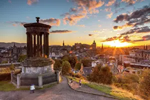 Dugald Stewart Monument on Carlton Hill overlooking Edinburgh Old Town, City of Edinburgh, Scotland, UK
