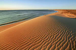 Western Australia Gallery: Dune landscape and ocean - Australia, Western Australia, Gascoyne, Cape Range