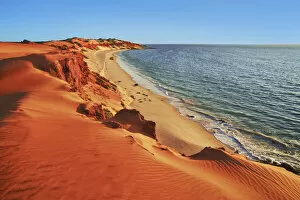 Western Australia Collection: Dune landscape and ocean near Cape Peron - Australia, Western Australia, Gascoyne
