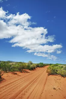 Western Australia Collection: Dune street through outback - Australia, Western Australia, Gascoyne