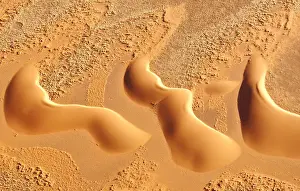 Dunes from above, Sossusvlei, Namib-Naukluft National Park, Namib desert, Namibia, Africa