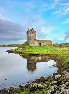 Images Dated 3rd April 2023: Dunguaire Castle, Kinvarra, County Galway, Ireland