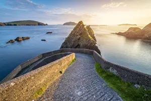 Dunquin pier (Dun Chaoin), Dingle peninsula, County Kerry, Munster province, Ireland, Europe