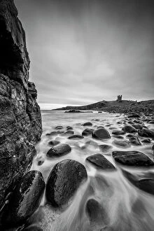 Images Dated 2nd August 2022: Dunstanburgh Castle, Northumberland, England, UK