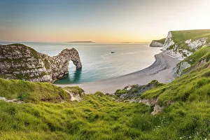 Images Dated 2nd November 2022: Durdle Door, West Lulworth, Dorset, England