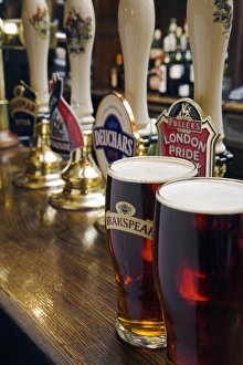 Interiors Gallery: The Eagle and Child pub in Oxford