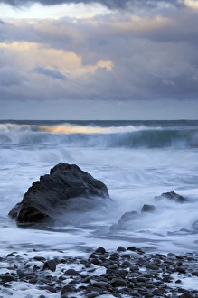 Blur Gallery: Early morning at Widemouth Bay, Cornwall, Uk