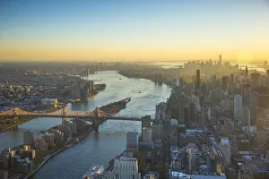 Images Dated 19th November 2015: East River and Queensboro Bridge, Manhattan, New York City, New York, USA