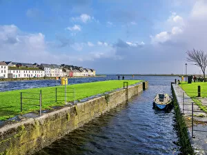 Images Dated 3rd April 2023: Eglinton Canal Sea Lock, Galway, County Galway, Ireland