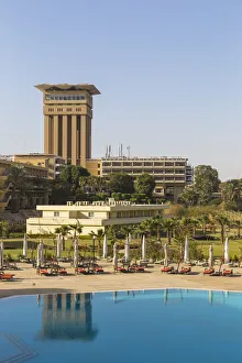 Egypt, Upper Egypt, Aswan, Elephantine Island, Swimming pool at Movenpick Resort