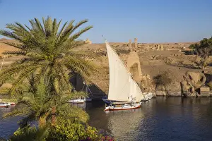 Egypt, Upper Egypt, Aswan, View towards Khnum ruins on Elephantine Island from